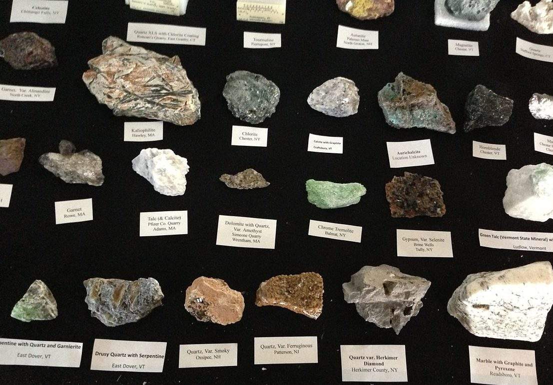 Rock: Mineral information, data and localities.