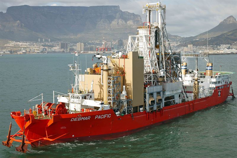 De Beers giant mining vessels