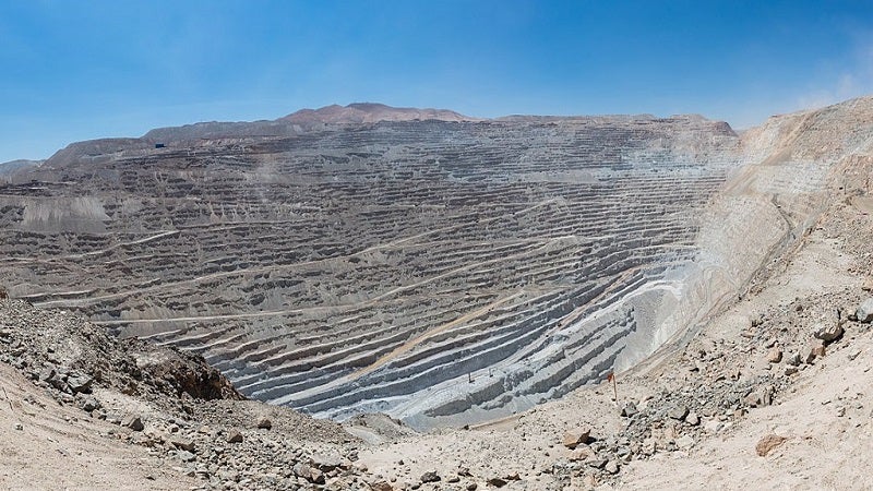 Codelco mine workers threaten to halt work amid Covid-19 concerns