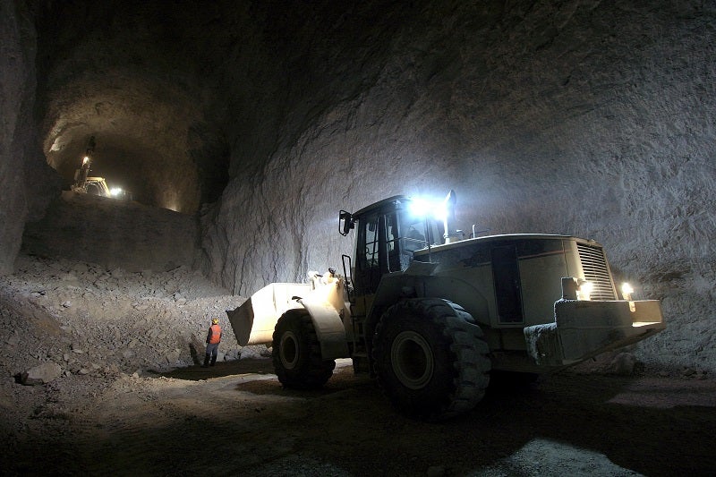 LED mobile lighting for mines and tunnels