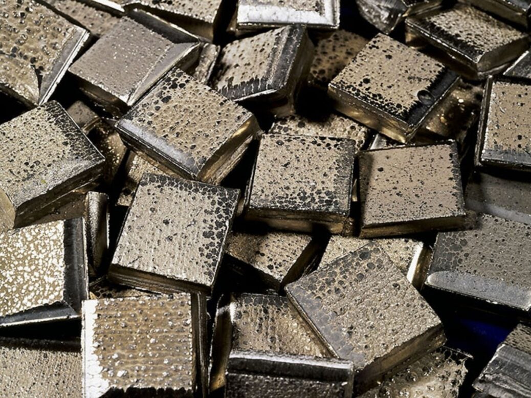 Nickel shards