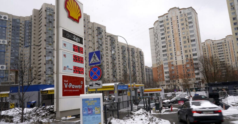 Russia exodus shows the level of scrutiny Big Oil is now under - Vimarsana News