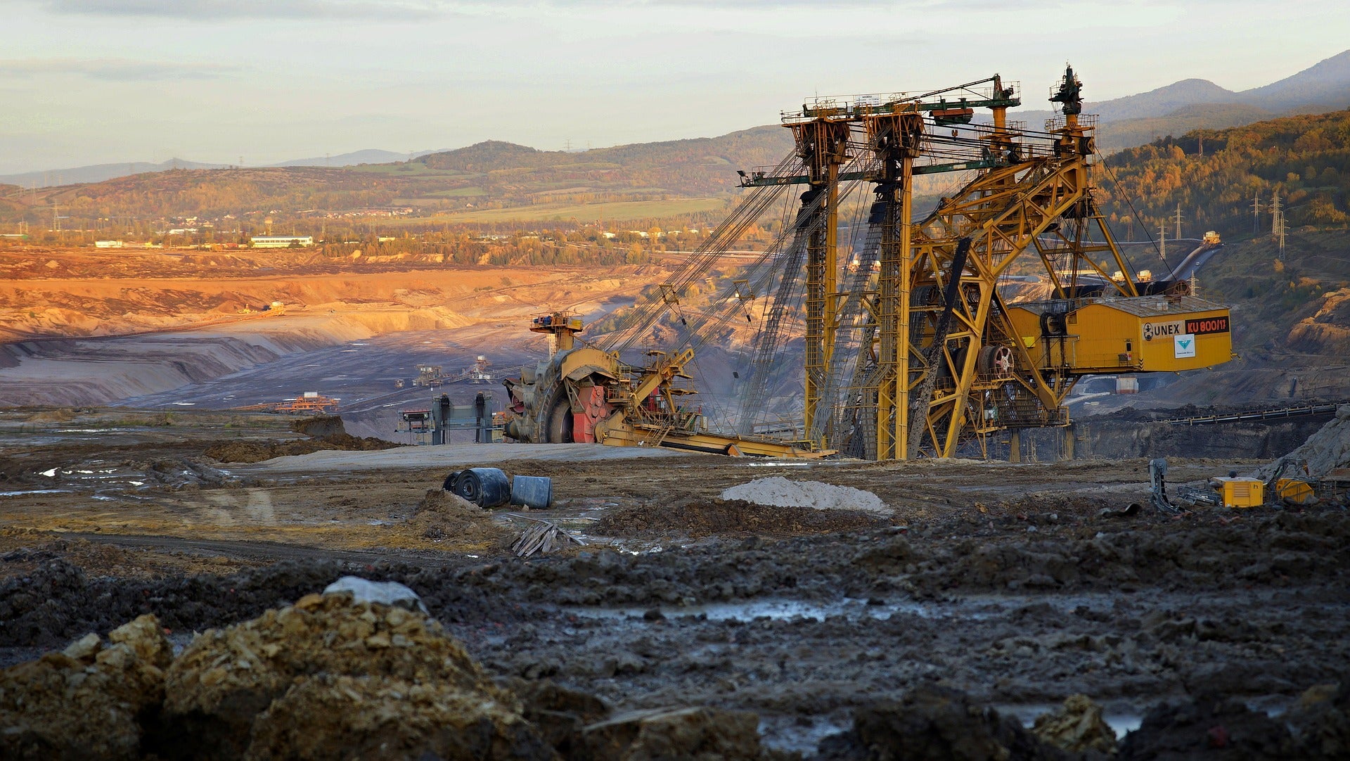 Coal mine accident kills 14 miners in China