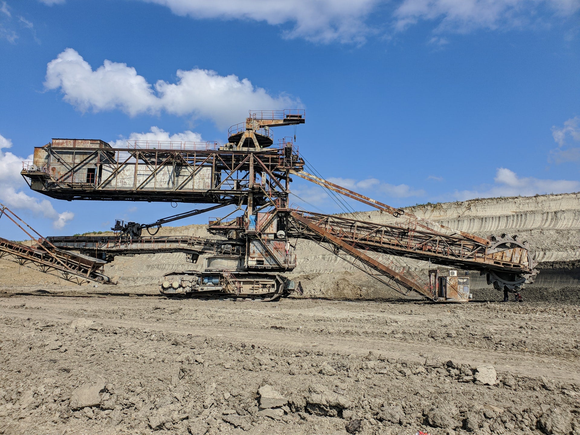 Australian Vanadium to sell non-core assets to Mining Green Metals Australian Vanadium to sell non-core assets to Mining Green Metals