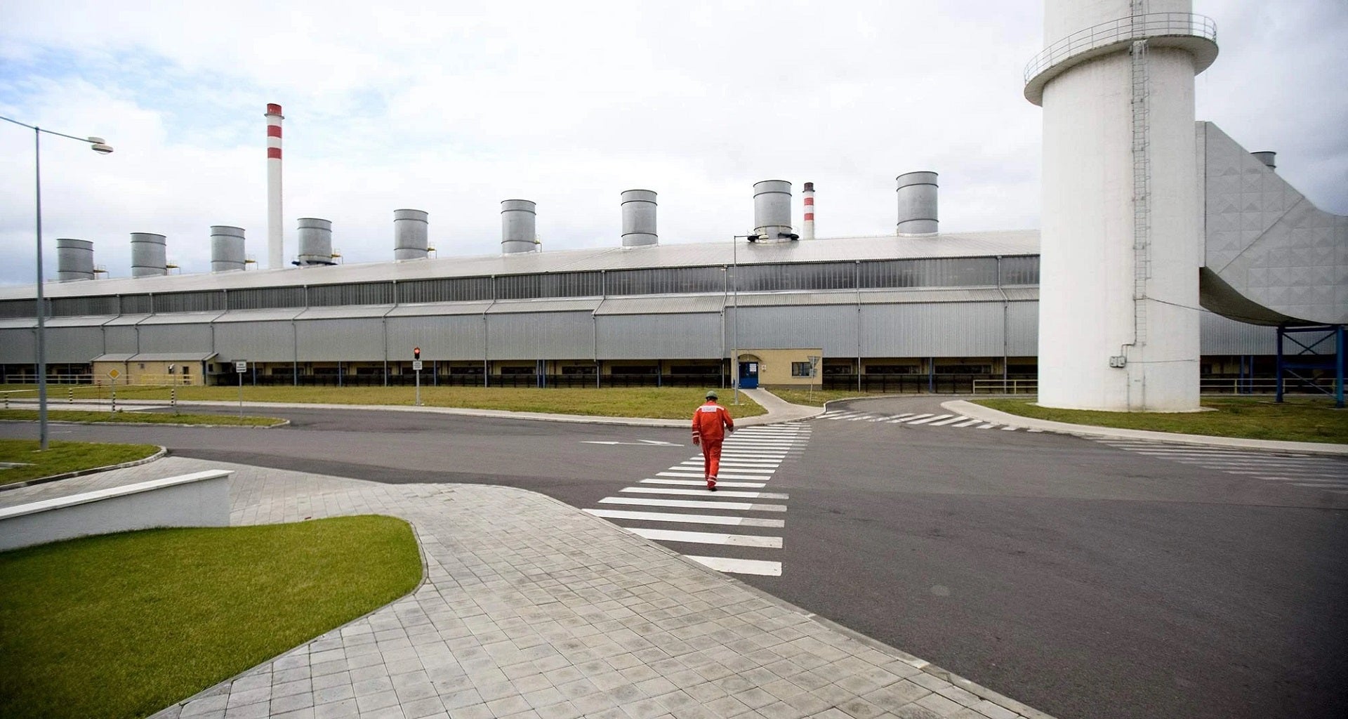 Norsk Hydro to close Slovakian aluminium plant