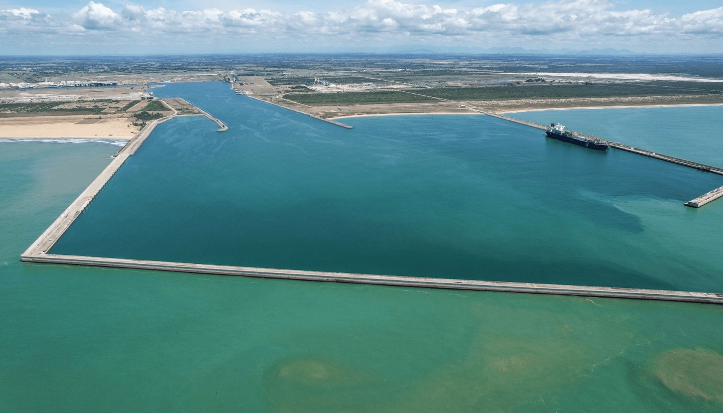 Vale se une ao Porto de Azzu para produção de aço de baixo carbono