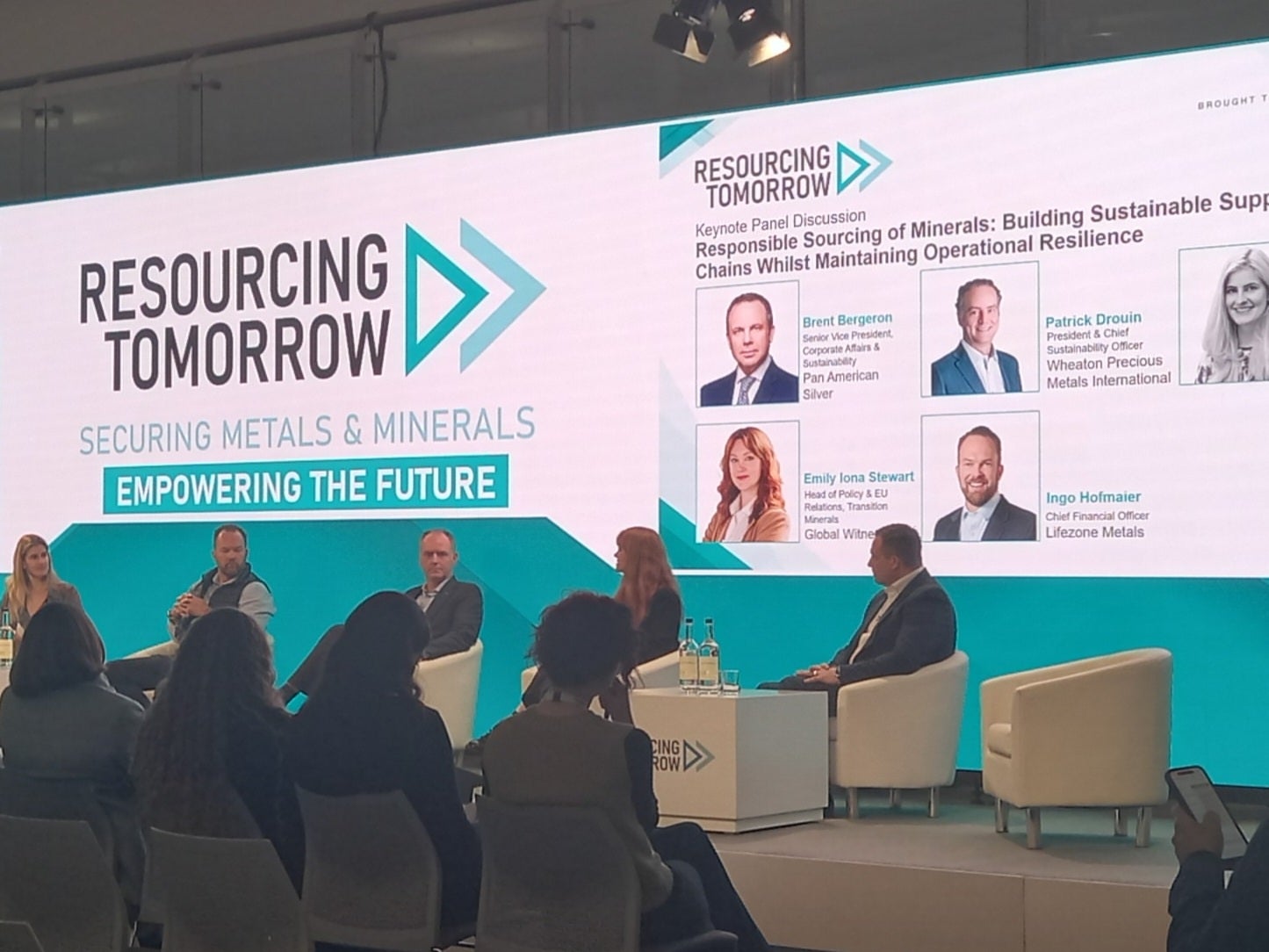 Resourcing Tomorrow on artisanal formalisation: collaboration lessons for mine teams