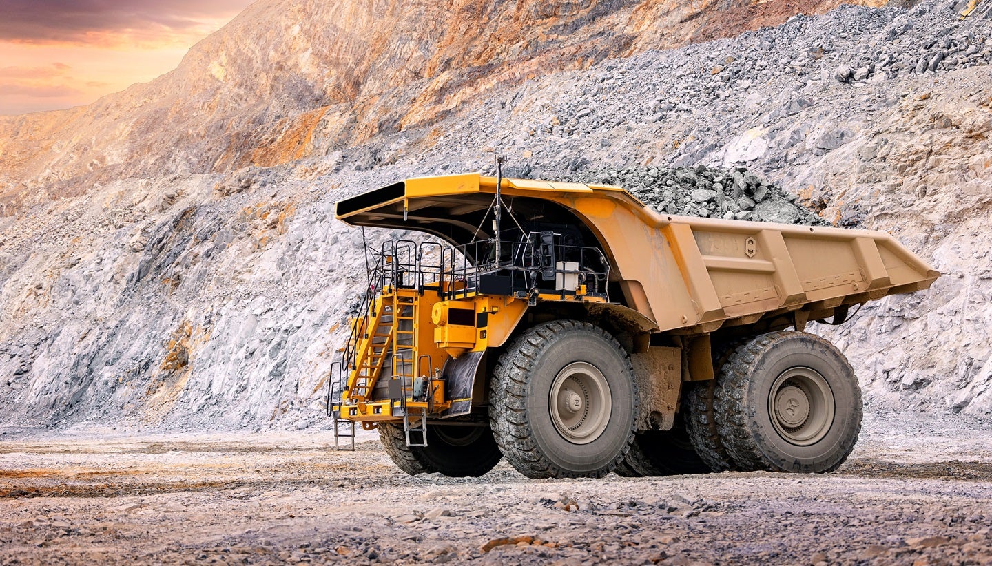 Gold Resource enters plan of merger with Goldgroup Mining