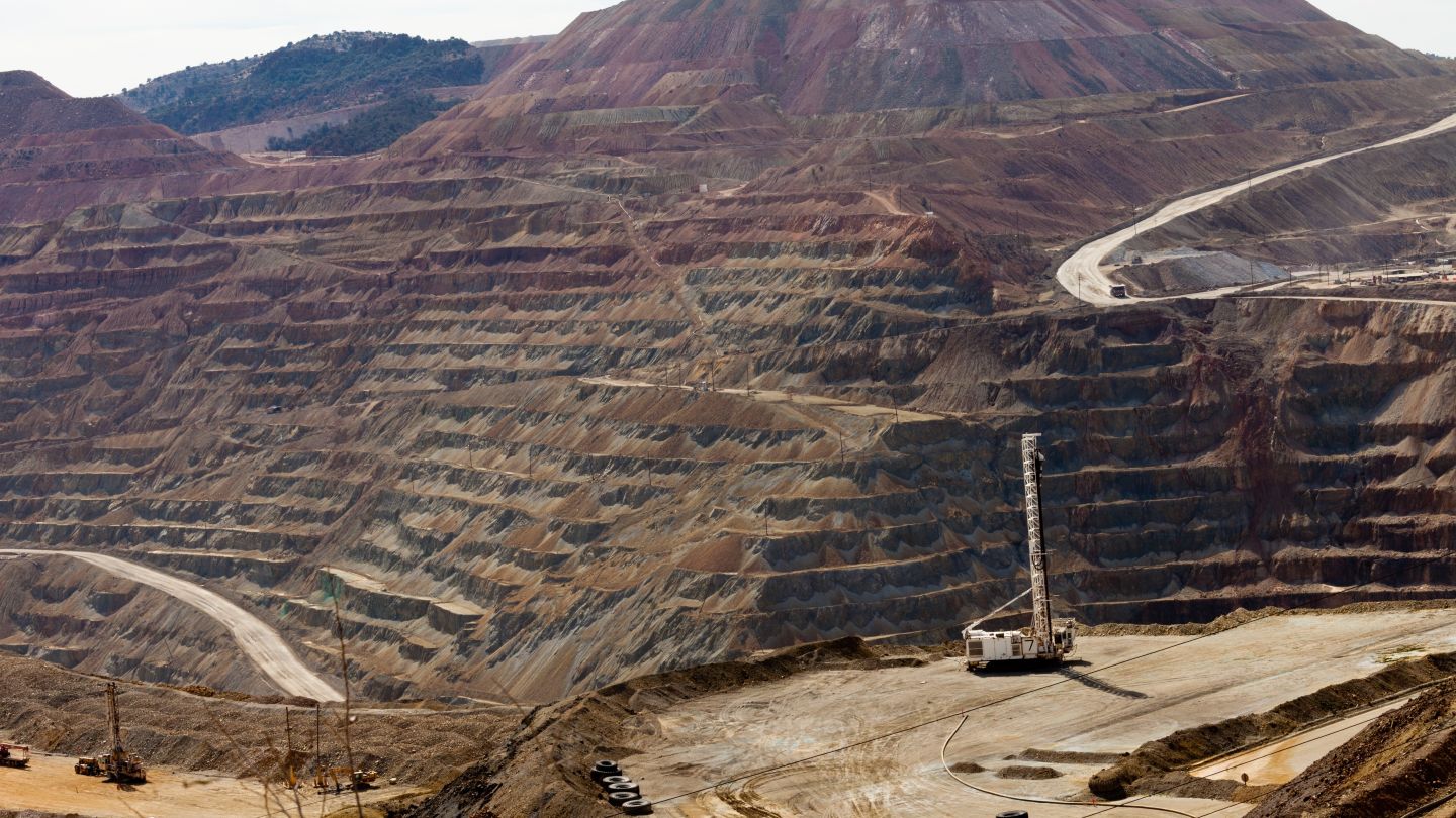 Vizsla Copper reports phase one drill results at Thira Discovery