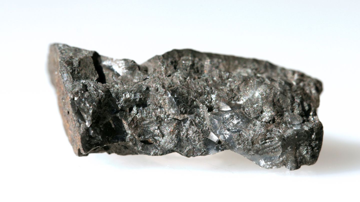 Element 25 and OM Materials agree binding manganese supply contract