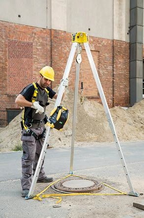 MSA Workman Winch and Tripod.
